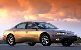 Oldsmobile Aurora 2001