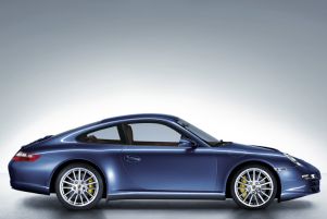 Porsche 911 Carrera 4 {997} 2005