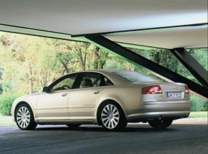 Audi A8 3.7 quattro 2002