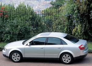 Audi A6 2.5 TDI quattro {C5} 2001