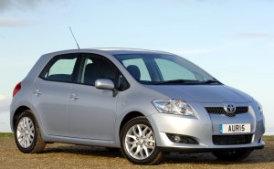 Toyota Auris 1.4 D4-D 90 2006