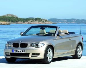 BMW 125i Cabrio {E88} 2007