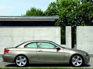 BMW 330i Cabrio {E93} 2007