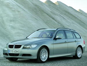 BMW 320d Touring {E91} 2005