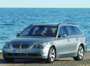 BMW 530d Touring {E61} 2004