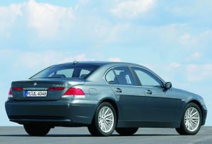 BMW 730d {E65} 2002