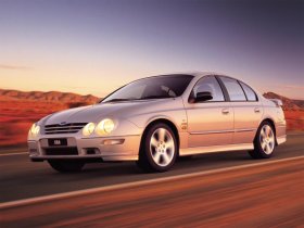 Ford Falcon XR8 2000