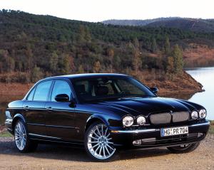 Jaguar XJR 2002