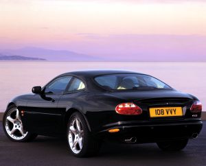 Jaguar XKR Coupé 2002