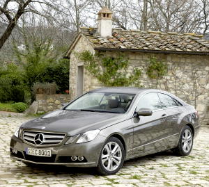 Mercedes-Benz E 250 CGI BlueEFFICIENCY Coupé 2009