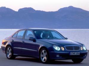 Mercedes-Benz E 500 {W 211} 2002