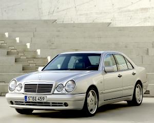 Mercedes-Benz E 50 AMG {W 210} 1996