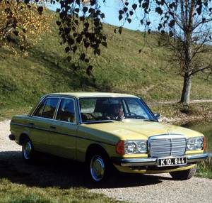 Mercedes-Benz 200 D {W 123} 1975